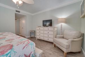 Runaway Bay 201 - New Vacation Rental Fully Refurbished 2018