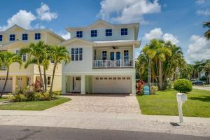 By the Beach with Heated Pool!