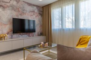 Sea La Vie Apartment