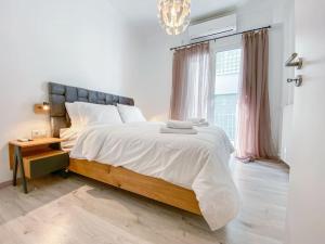 Syntagma square, 60sqm Platinum suite