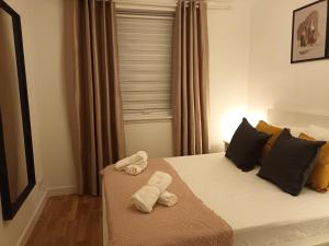 Spacious Elegant 2-BR Apartment in Aberdeen City Centre