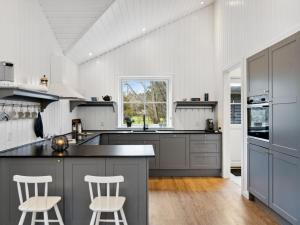 Holiday Home Loviisa - 850m from the sea by Interhome