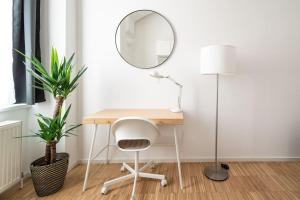 Spacious 2BR Near Attractions by HM