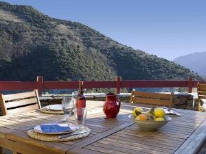 Maisons de vacances Holiday Home La terrasse de la Source by Interhome : photos des chambres