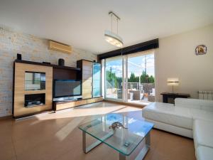 Holiday Home Viena by Interhome