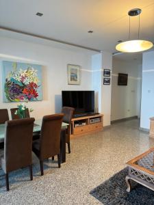 Seaview Tower Apartment