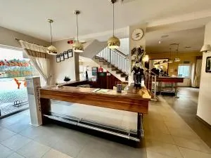 Hotel Pod Dębami - Raszków