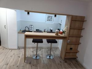 Central Train Station Apartment