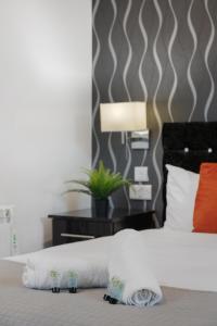 Modern city centre studio apartment