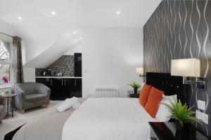 Modern city centre studio apartment