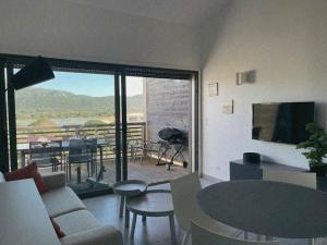 Appartement fonctionnel 4p avec piscine et vue mer