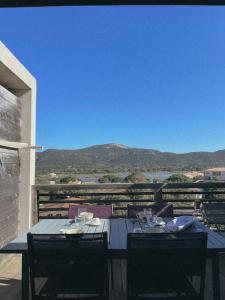 Appartement fonctionnel 4p avec piscine et vue mer