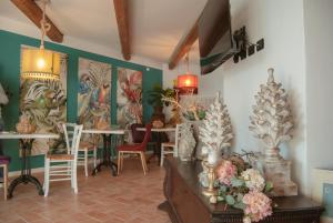 WELCOME TRAVELLER FRIDAS ROOMs