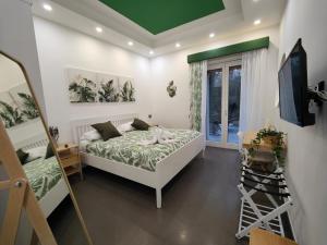 Sorrento Garden Room