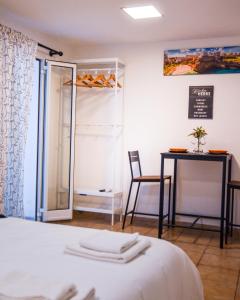 MANZONI 10 APARTAMENT