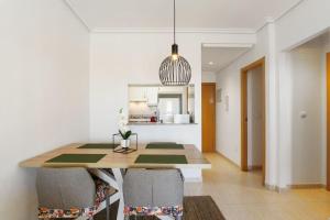 Nice modern 2 bed apartment in Torrievieja