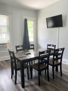 Triple Play Apt 2Star Baseball Rentals