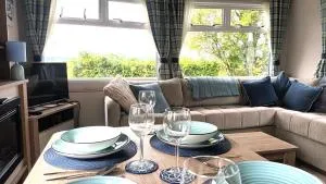 Suki - up to 6 berth cabin, new. - Torroboll