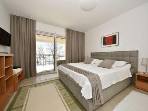 Holiday Home Sea side by Interhome