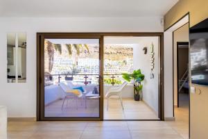 Casa LINC - Renovated Apt Close to Center and Beach