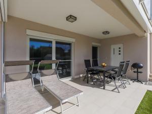 Apartment Villa Galici-4 by Interhome