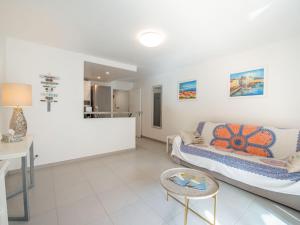 Apartment Jardin de la Fontaine-3 by Interhome