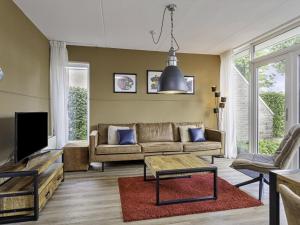 Holiday Home Bellingwolde Comfort by Interhome