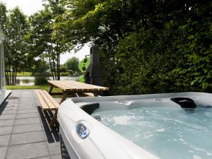 Holiday Home Metbroekhuis Wellness de Luxe by Interhome