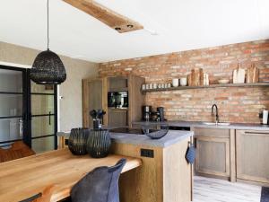 Holiday Home Metbroekhuis Wellness de Luxe by Interhome