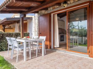 Holiday Home Momo by Interhome img37