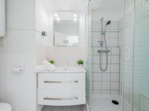 Appartements Apartment Grand Bleu by Interhome : photos des chambres