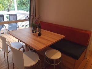 Holiday Home Banko camping by Interhome