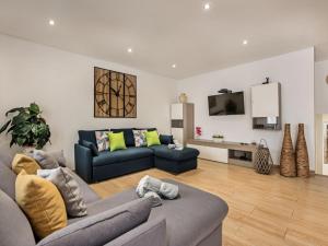 Holiday Home Cristal by Interhome