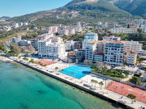 Apartment Lion Fountain 19
