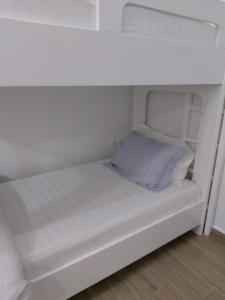 Spacious Apartment Near the Beach