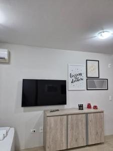 FLAT BOA VIAGEM PRÓXIMO A PRAIA