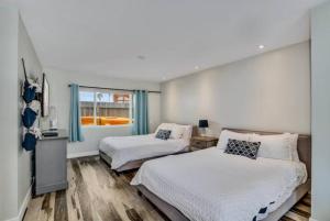 Sea house at Sea shore - 4 bedroom 3 bath - 14 ppl