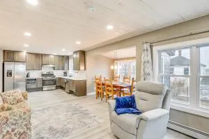 Cozy Maine Getaway Covered Deck, Walk to Beach! - Township of Edmunds