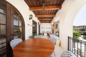 Beach, Oceanfront 2BR, 2BA Condo in Las Catalinas - Plaza Mercado 12