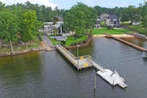 New! Lake Murray - Big Water with Mountain Views - 列克星敦