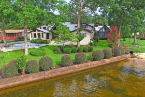 New! Lake Murray - Big Water with Mountain Views