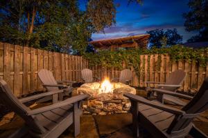 Updated 43 - Walk to Landa Park & Schlitterbahn!