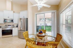 Golf Retreat Enclosed Pool, Grill, Dog Friendly