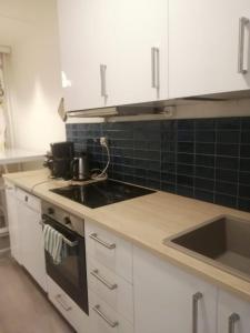 Seaview apartment central location Helsinki