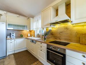 Seaside luxury villa with a swimming pool Mirca, Brac - 16183