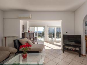 Apartments with parking space Kostrena, Rijeka - 14285