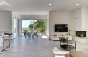 Family friendly house with a swimming pool Barbariga, Fazana - 22763