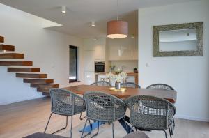 Family friendly house with a swimming pool Loborika, Pula - 22776