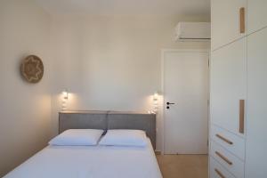 Stoupa Harmony Suites - Two Bedroom Apartment