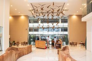 Condominios de lujo en el corazón de la Zona Dorada en Camino Al Mar.